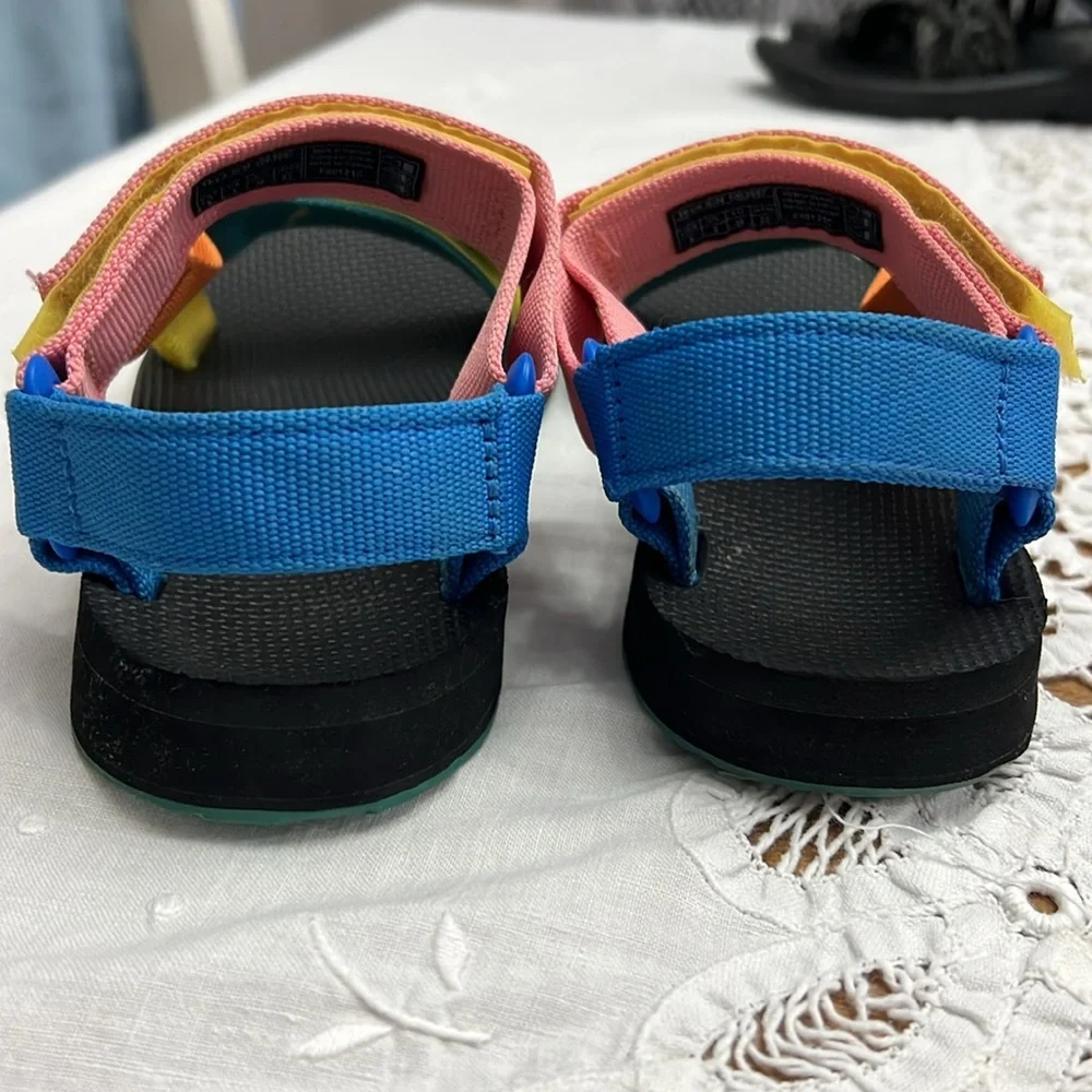 Teva Original Universal Sandal size 590’s Multi - Picture 4 of 8